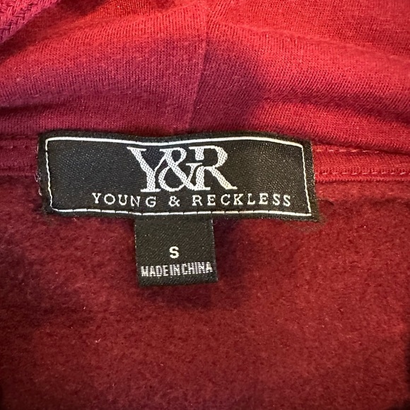 Young & Reckless Small Maroon Hoodie Sweatshirt. Logo. Striped Logo Sleeves. - Picture 6 of 10